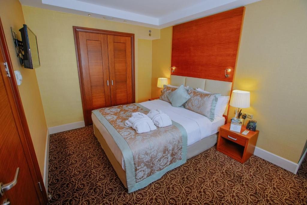 Двухместный (Люкс с кроватью размера «king-size» и бесплатным доступом в представительский лаундж) отеля Bera Ankara, Анкара