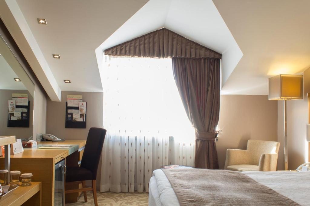 Двухместный (Двухместный номер с 1 кроватью - Мансарда) отеля Bilkent Hotel and Conference Center, Анкара
