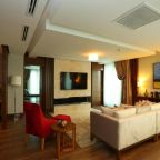 Сьюит (One-Bedroom King Suite with Jetted Tub - Smoking), Отель Holiday Inn Ankara - Cukurambar