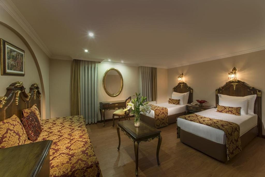 Двухместный (Двухместный номер с 2 отдельными кроватями и балконом) отеля Hotel Ickale, Анкара