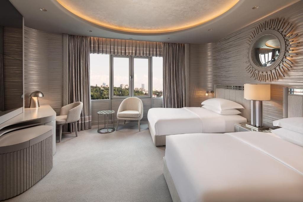 Двухместный (Premium Club Twin Room with Club Lounge Access) отеля Sheraton Ankara Hotel & Convention Center, Анкара