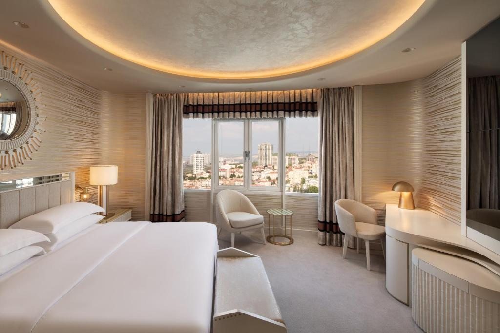 Двухместный (Номер «Премиум» с кроватью размера «king-size») отеля Sheraton Ankara Hotel & Convention Center, Анкара