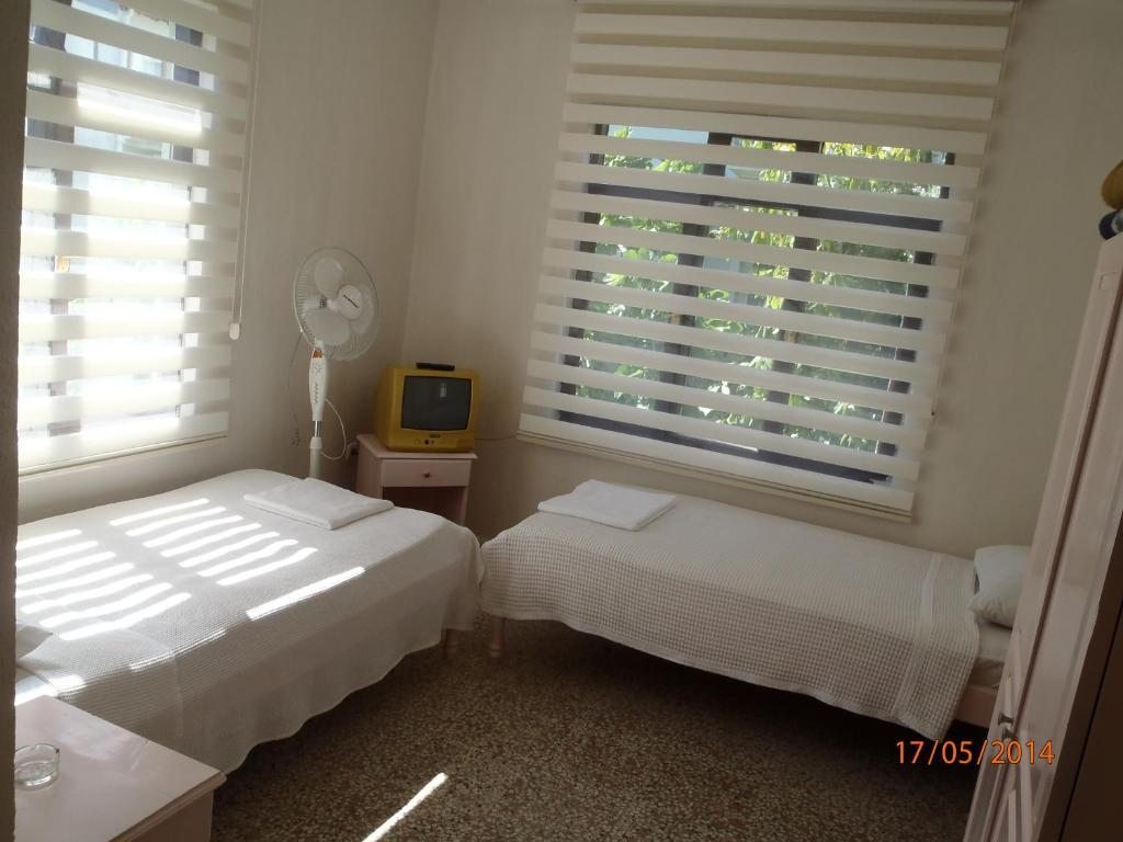 Двухместный (Стандартный двухместный номер с 2 отдельными кроватями) отеля Sirin Pension, Фетхие