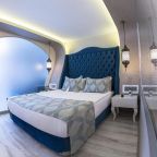 Сьюит (Люкс с кроватью размера «queen-size»), Отель Demonti Hotel