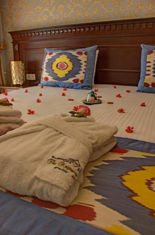 Двухместный (Стандартный двухместный номер с 1 кроватью или 2 отдельными кроватями) отеля The Magnaura Palace Hotel, Стамбул