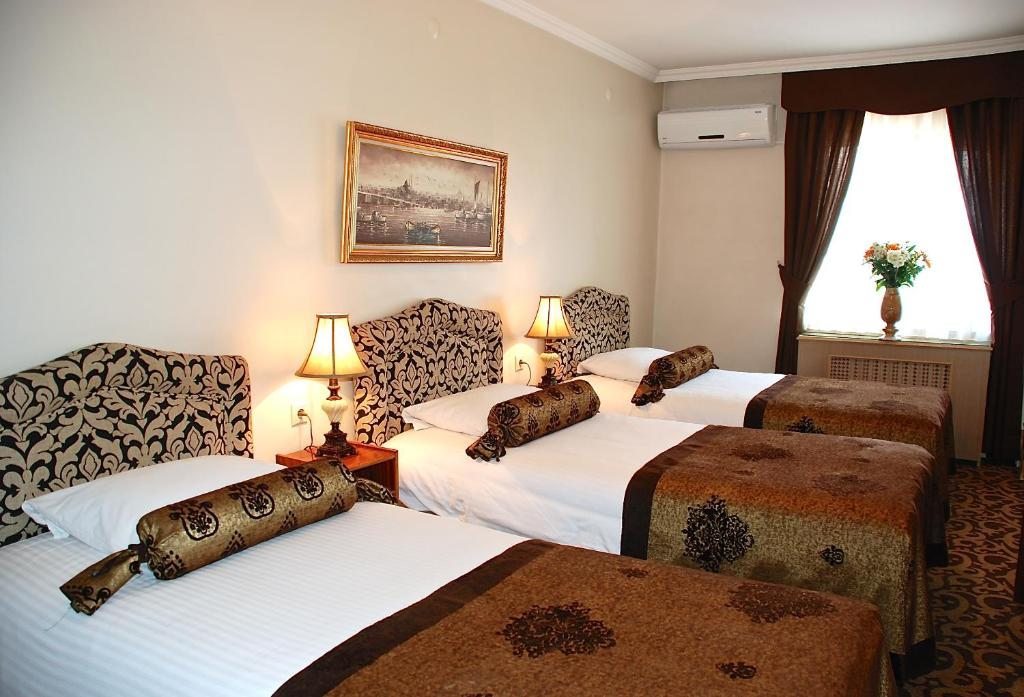 Трехместный (Трехместный номер) отеля Hotel Mithat, Анкара