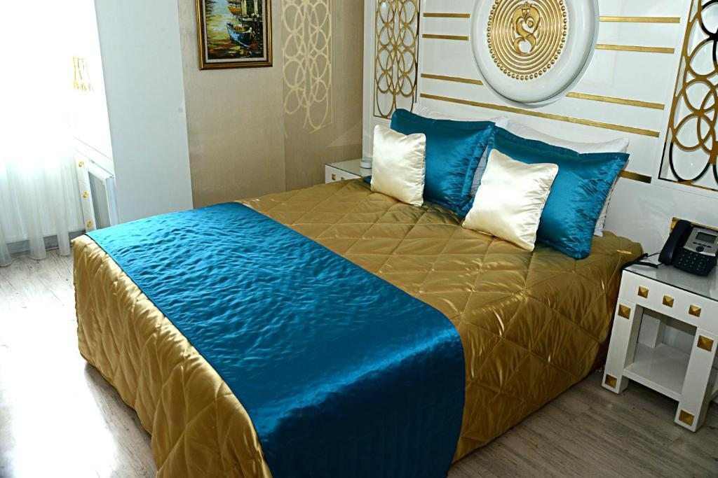 Gold stone hotel 3. The million Stone Hotel 4*. Marisstone Hotels Турция. The million Stone Hotel - Special category. The million Stone 4* отзывы.