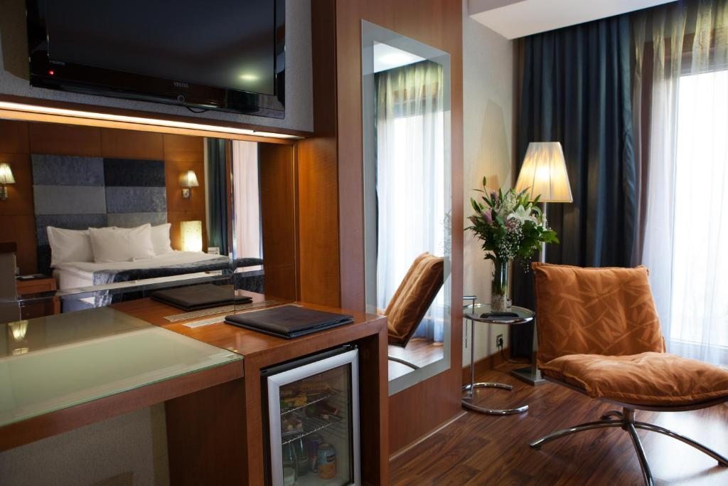 Двухместный (Стандартный двухместный номер с 1 кроватью или 2 отдельными кроватями) отеля Limak Ambassadore, Анкара