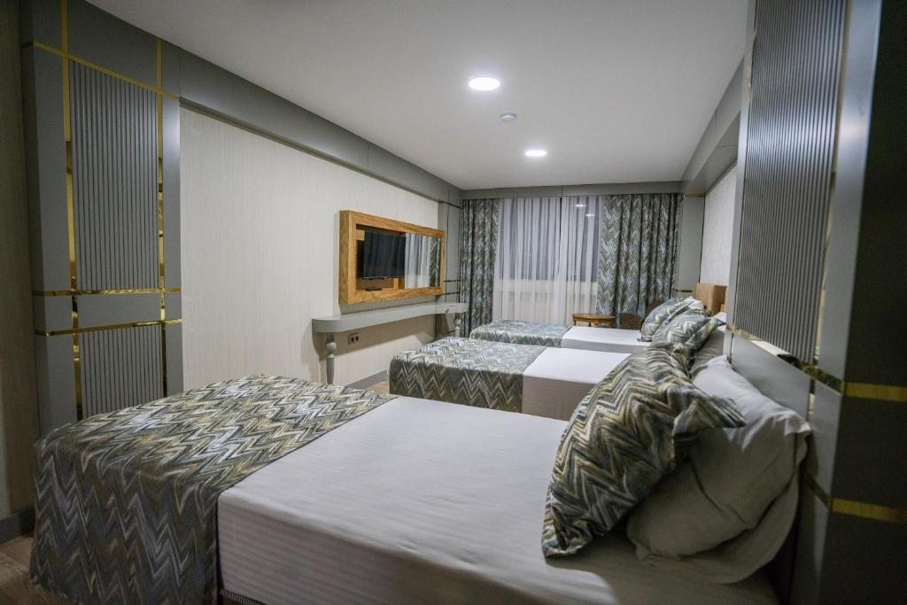 Трехместный (Трехместный номер «Комфорт») отеля Marinem Ankara Kızılay Hotel, Анкара