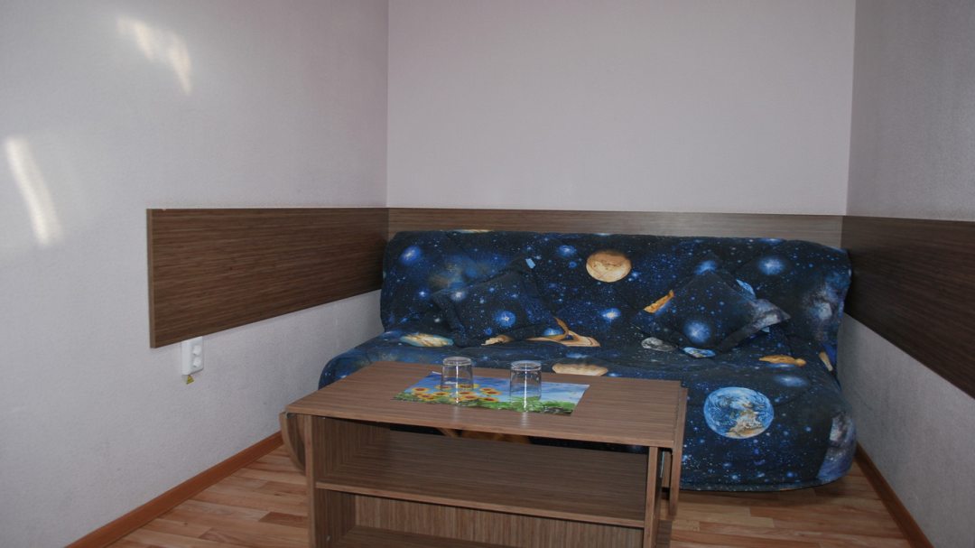 Люкс (Люкс с 1 двуспальной кроватью (мансарда)) гостиницы Караидель, Уфа