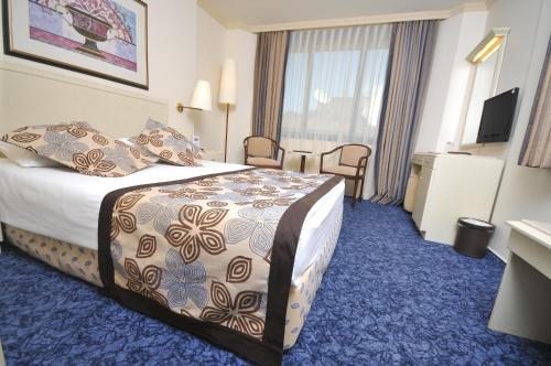 Двухместный (Небольшой двухместный номер с 1 кроватью) отеля Class, Анкара