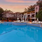 Семейный (Семейный номер с двухъярусными кроватями), Отель Pine Valley Hotel Oludeniz