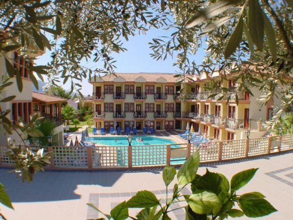 Курортный отель Belcehan