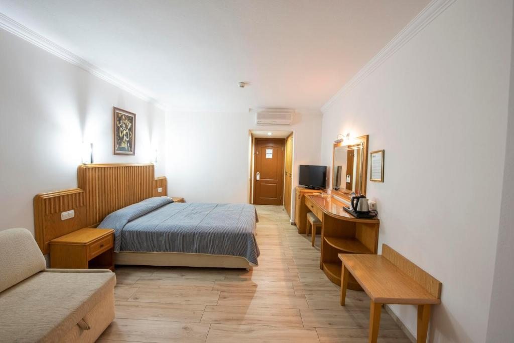 Двухместный (Стандартный двухместный номер с 1 кроватью) курортного отеля Belcehan Deluxe, Олюдениз