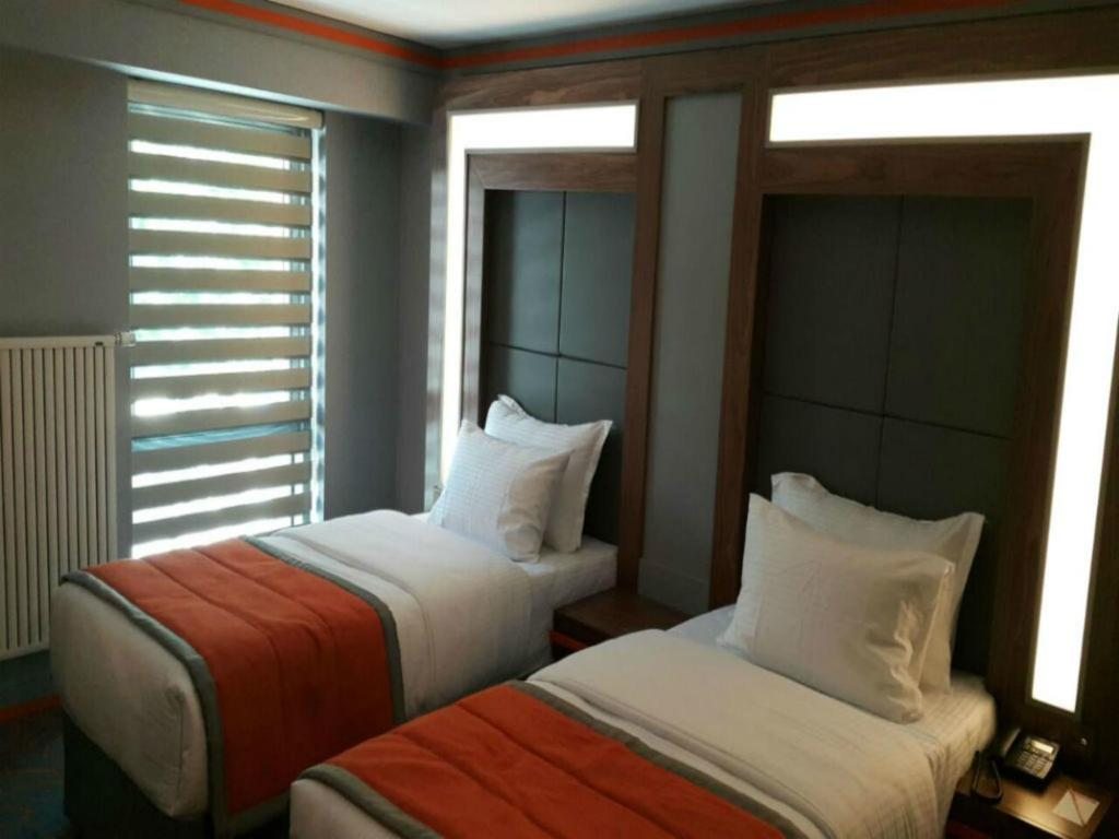 Двухместный (Стандартный двухместный номер с 2 отдельными кроватями) отеля Onyx Business, Анкара
