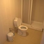 Двухместный (Двухместный номер Делюкс с 1 кроватью и душем), Piya Hostel