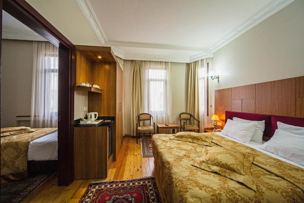 Семейный (Стандартный семейный номер) апарт-отеля Apart Hotel Hippodrome, Стамбул