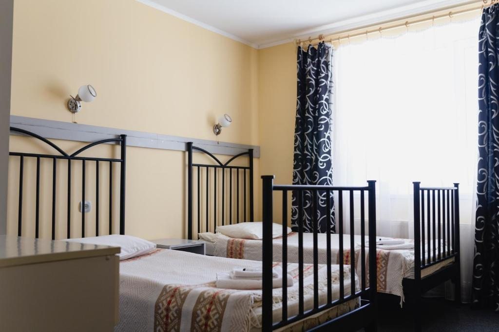 Двухместный (Двухместный номер с 2 отдельными кроватями и ванной комнатой) отеля Ковчег, Палех