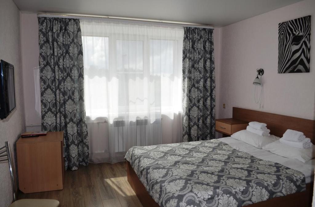 Двухместный (Двухместный номер с 1 кроватью и собственной ванной комнатой) гостиницы Околица, Торжок