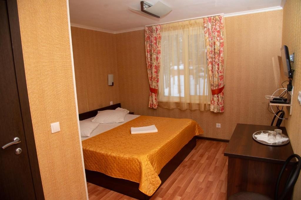 Двухместный (Бюджетный двухместный номер с 1 кроватью) парк-отеля Стёпаново, Степаново