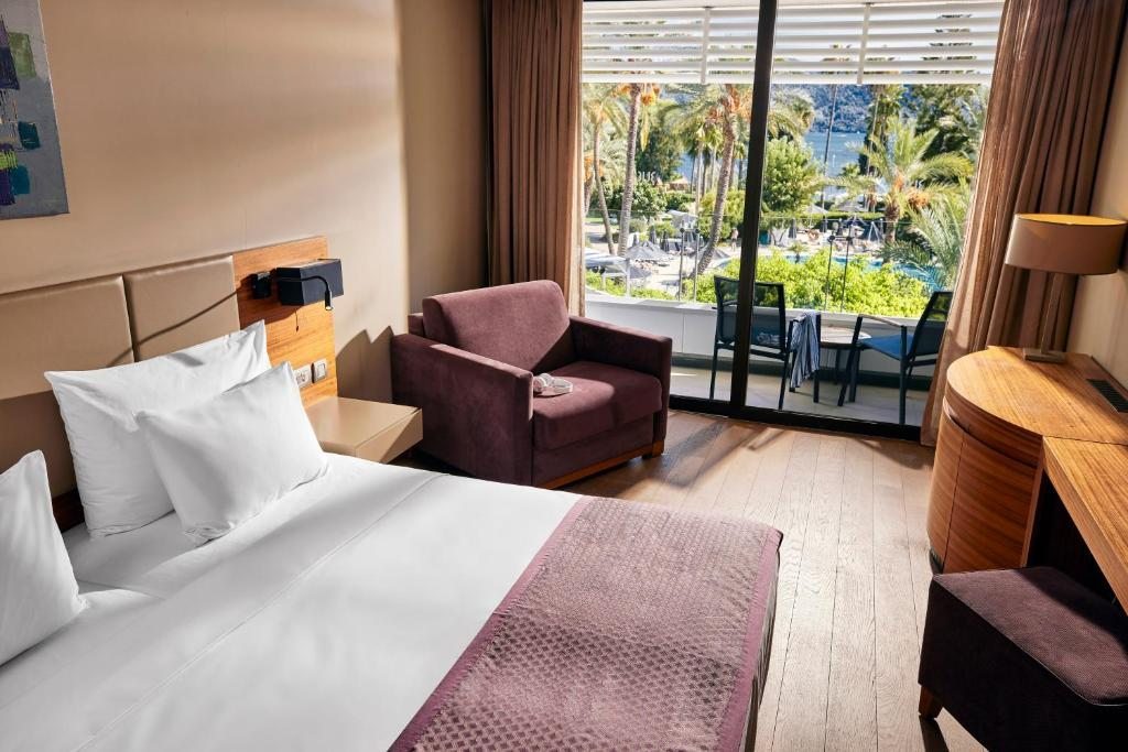 Трехместный (Стандартный двухместный номер с 1 кроватью) отеля D-Resort Grand Azur Marmaris, Мармарис
