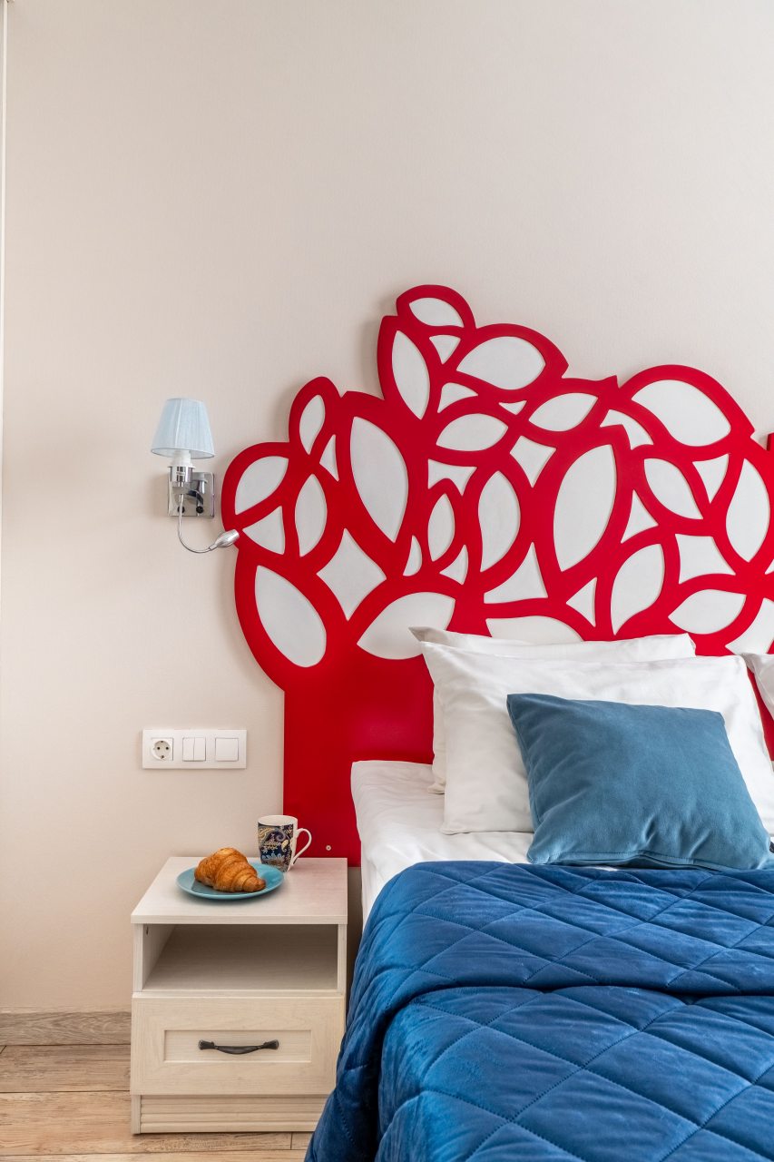 двухкомнатные апартаменты Ван Гог. спальня