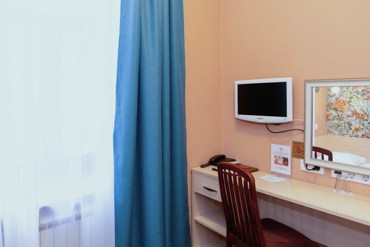 одноместный стандарт - удобный, с рабочим местом