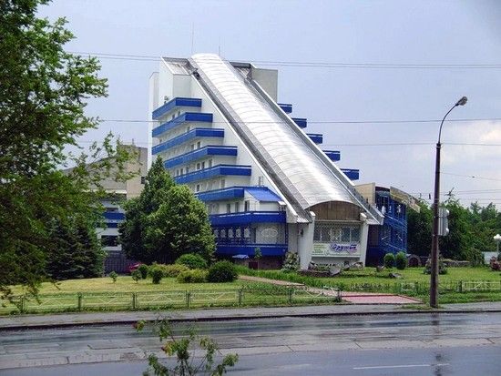 Хостелы Жовтневого района города Луганска