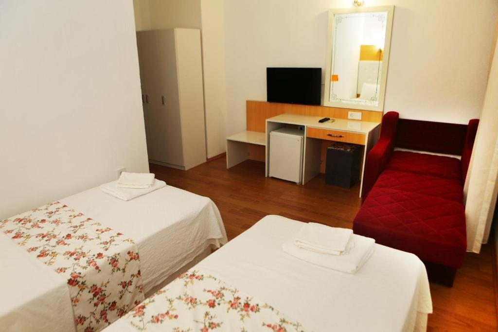 Двухместный (Бюджетный двухместный номер с 2 отдельными кроватями) отеля Uğur Otel, Каш