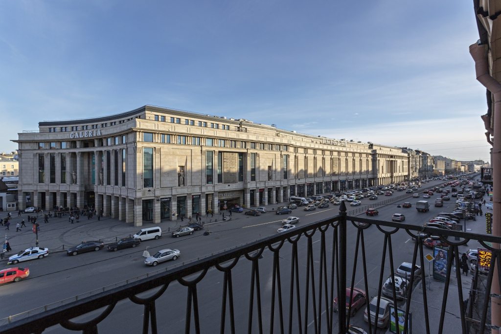 Вид из окна в отеле «Лиготель» 3*, Санкт-Петербург. Отель Лиготель