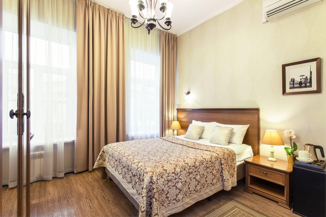 Двухместный (Двухместный номер «Комфорт» с 1 кроватью или 2 отдельными кроватями и мини-баром) отеля Лиготель, Санкт-Петербург