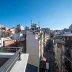 Семейный (Семейный номер с балконом), Alfa Aparts Suite