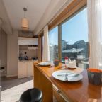 Семейный (Семейный номер с балконом), Alfa Aparts Suite