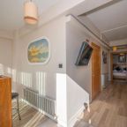 Семейный (Семейный номер с балконом), Alfa Aparts Suite