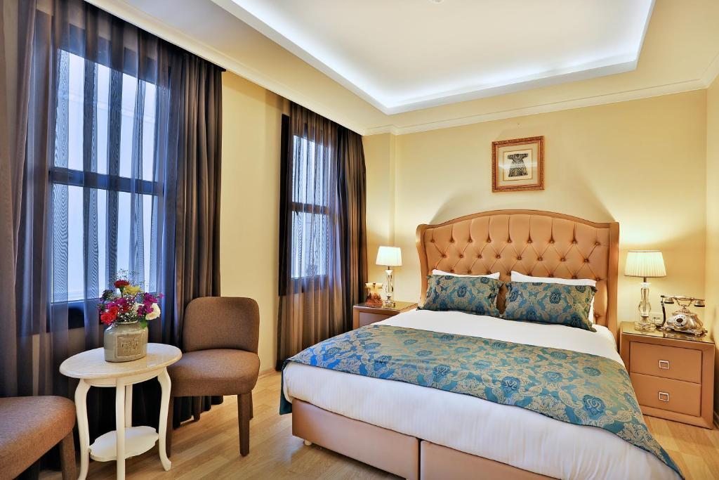 Двухместный (Стандартный двухместный номер с 1 кроватью) отеля Barefoot Hotel, Стамбул