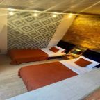 Семейный (Бюджетный номер двумя раздельными кроватями( до 5-ти человек)), Отель Ситикомфорт на Новокузнецкой