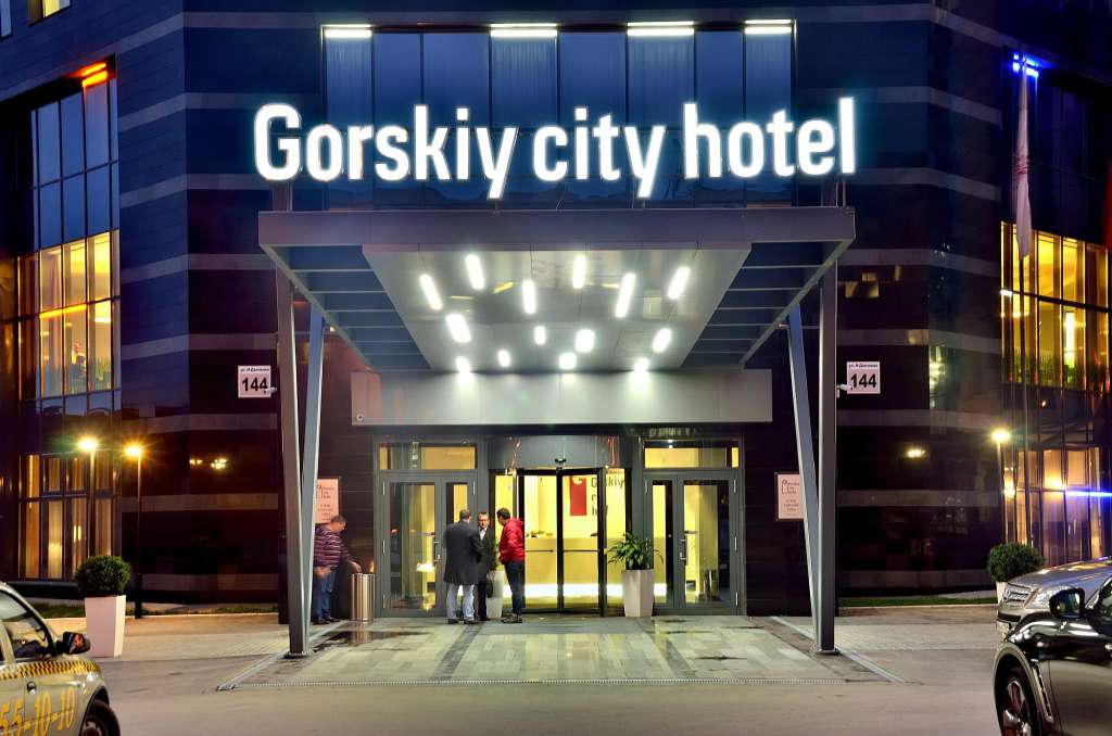Входная группа отеля. Отель Gorskiy city hotel