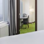 Делюкс (Делюкс двухкомнатный с видом на реку), Отель Gorskiy city hotel