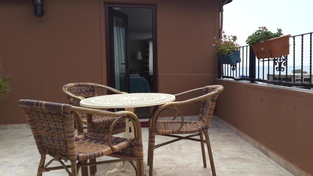 Апартаменты (Апартаменты с видом на море), Tashkonak Studio Suites