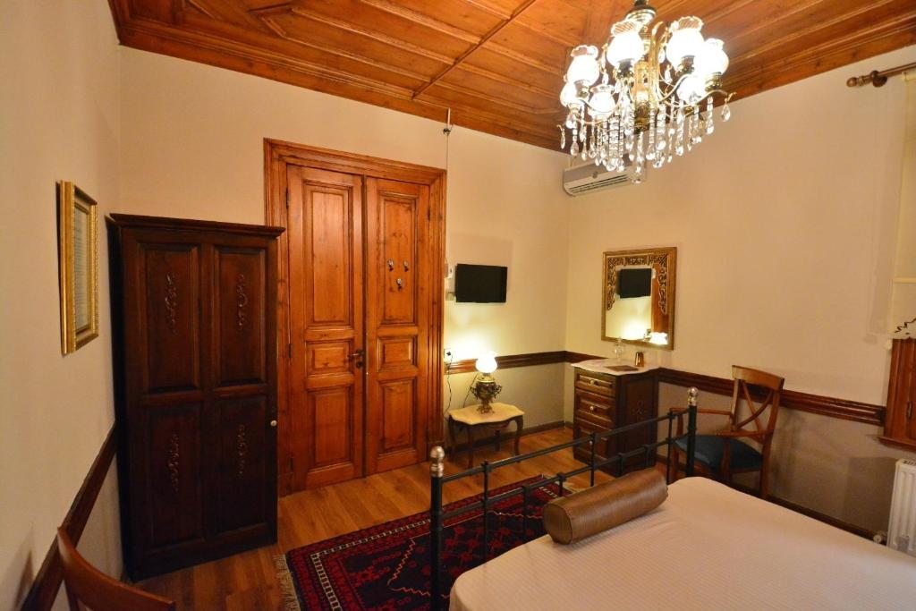 Четырехместный (Четырехместный номер с собственной ванной комнатой вне номера) отеля Ottoman Suites by Seratonin, Стамбул