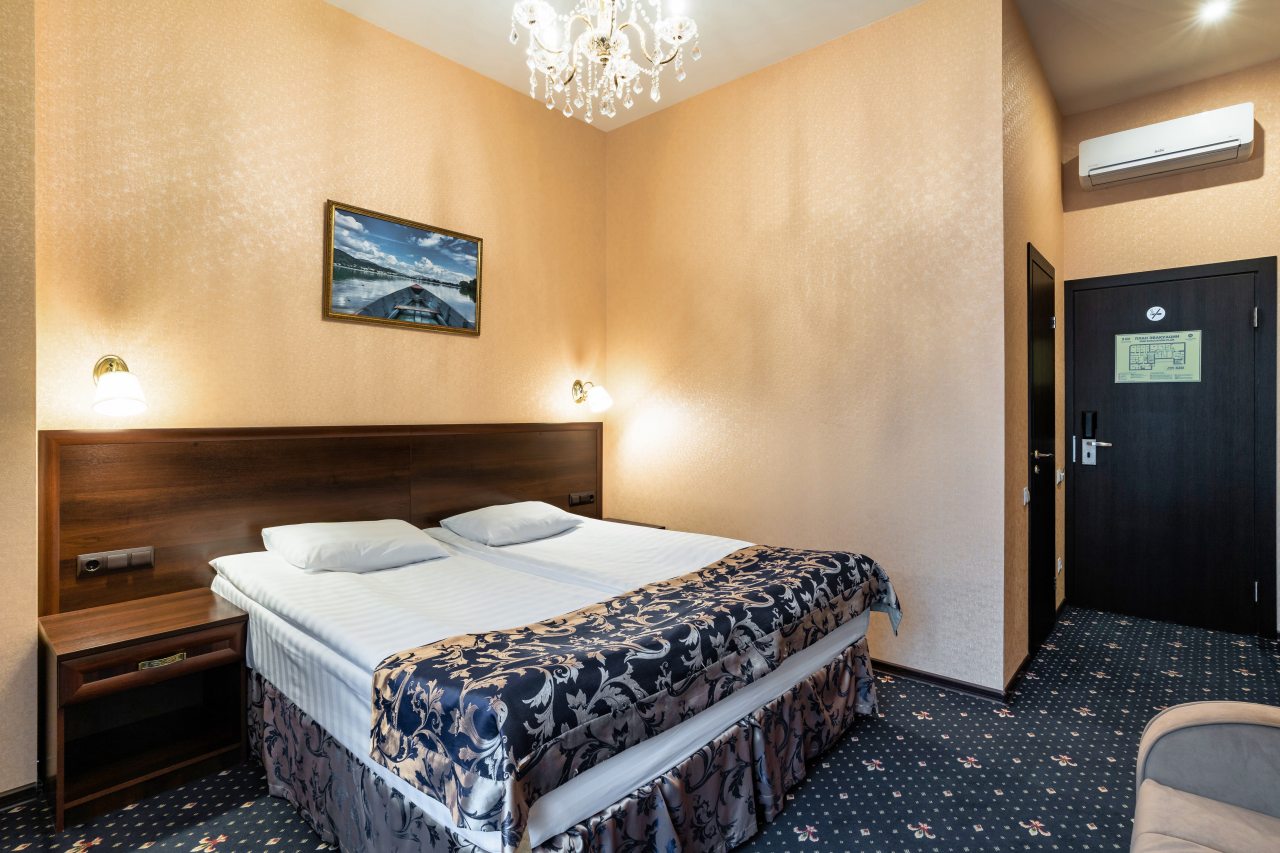 Двухместный (Стандарт, С 1 кроватью или 2 отдельными кроватями) отеля Сапфир, Санкт-Петербург