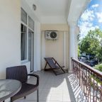 Семейный (Family +), Отель Бристоль