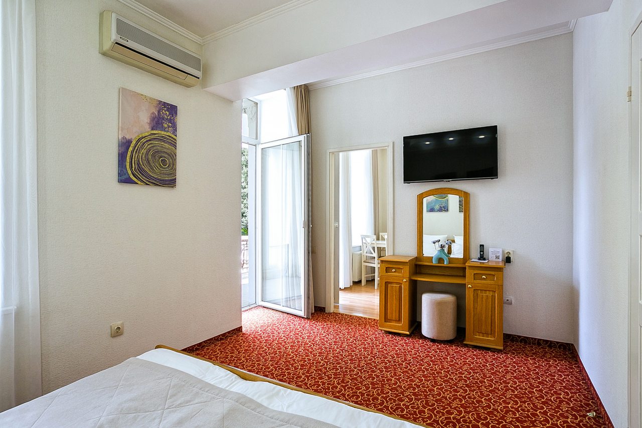 Сьюит (Семейный двухкомнатный), Отель Бристоль