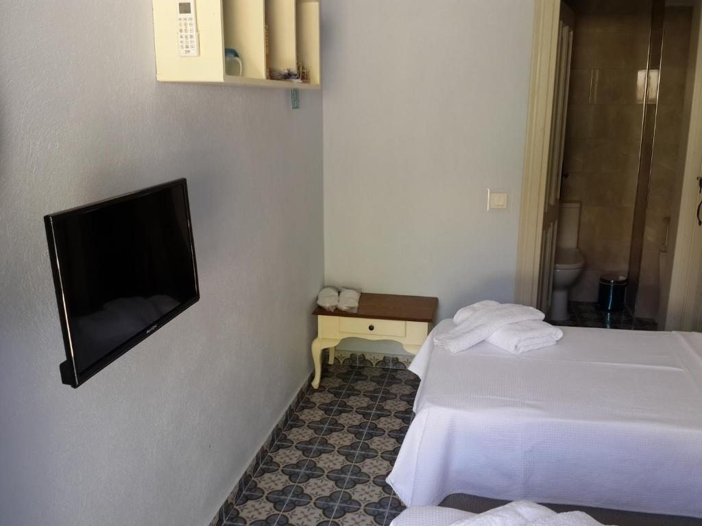 Двухместный (Стандартный двухместный номер с 1 кроватью или 2 отдельными кроватями) семейного отеля Gizemli Konak, Айвалык