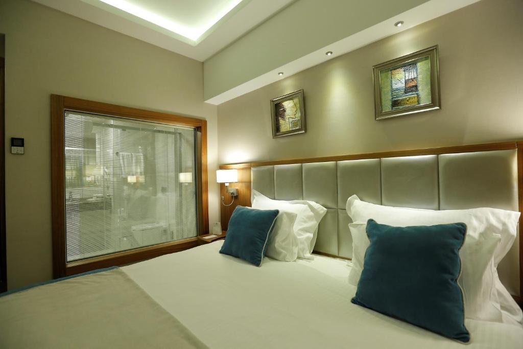 My best hotel. Best Western Premier Batumi. Sun Suite Hotel Izmir. Best Western Premier Bayphere 5. Best Western Premier Bayphere Pattaya 5*.