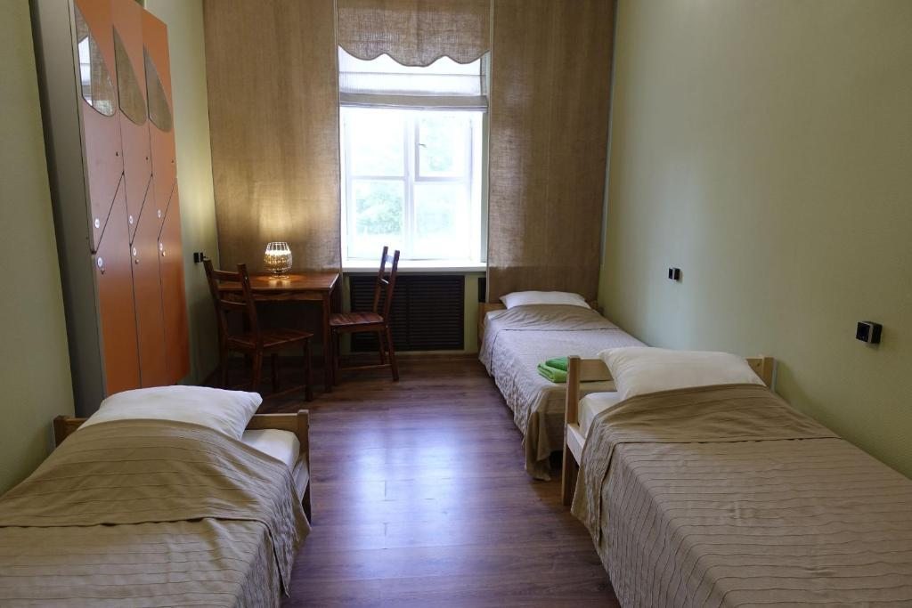Номер (Кровать в общем 6-местном номере для мужчин и женщин) хостела Hostel 101, Кронштадт
