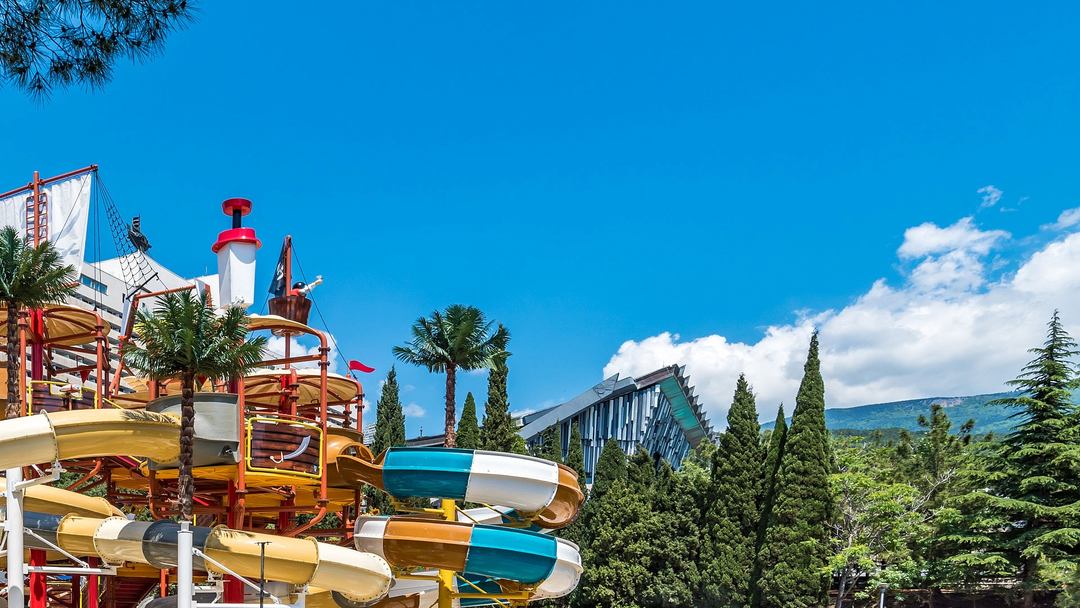 Аквапарк для взрослых и детей в отеле, Ялта Интурист - Отель Yalta Intourist Green Park