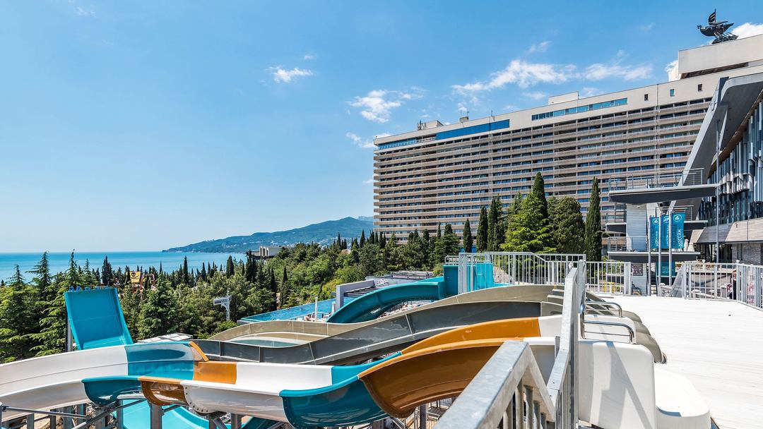 Аквапарк для взрослых и детей в отеле, Ялта Интурист - Отель Yalta Intourist Green Park