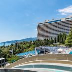 Аквапарк для взрослых и детей в отеле, Ялта Интурист - Отель Yalta Intourist Green Park