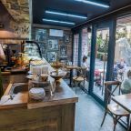 Уютное кафе Amelie café, Ялта Интурист - Отель Yalta Intourist Green Park